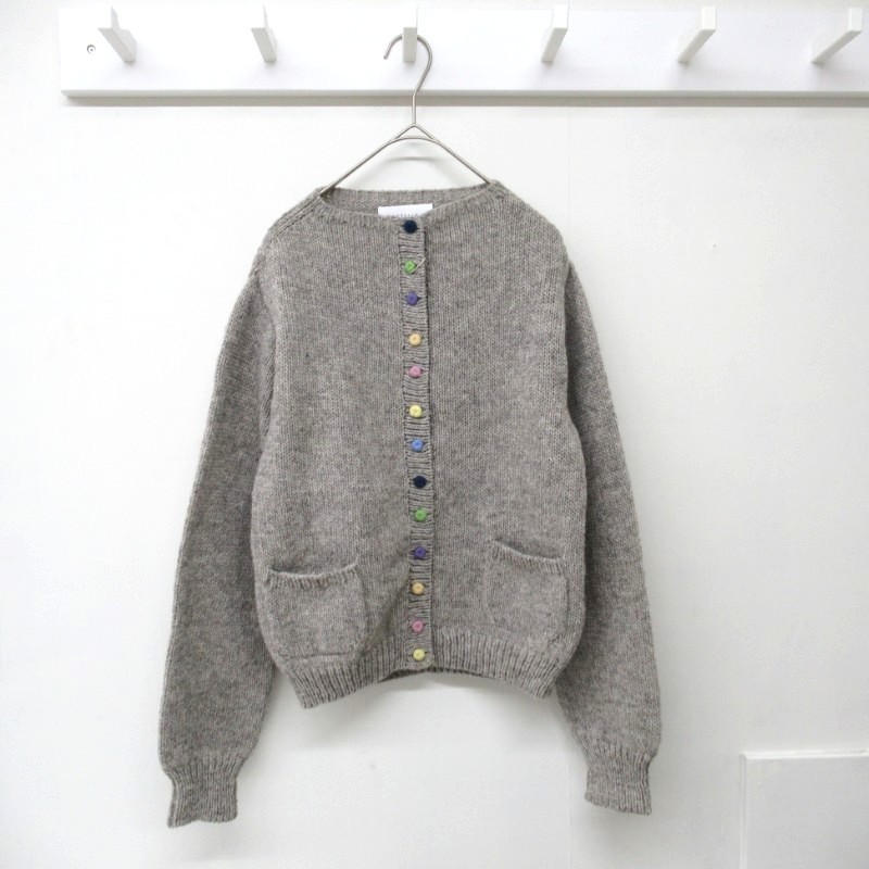 Peru カラフル釦ボトルネックカーディガン　LGY2